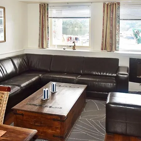 Sleeps 4 Wifi * Uggdal