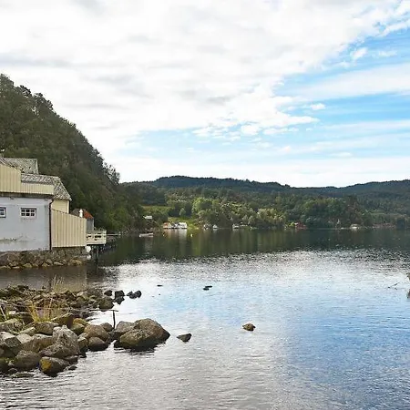 Sleeps 4 Wifi Uggdal